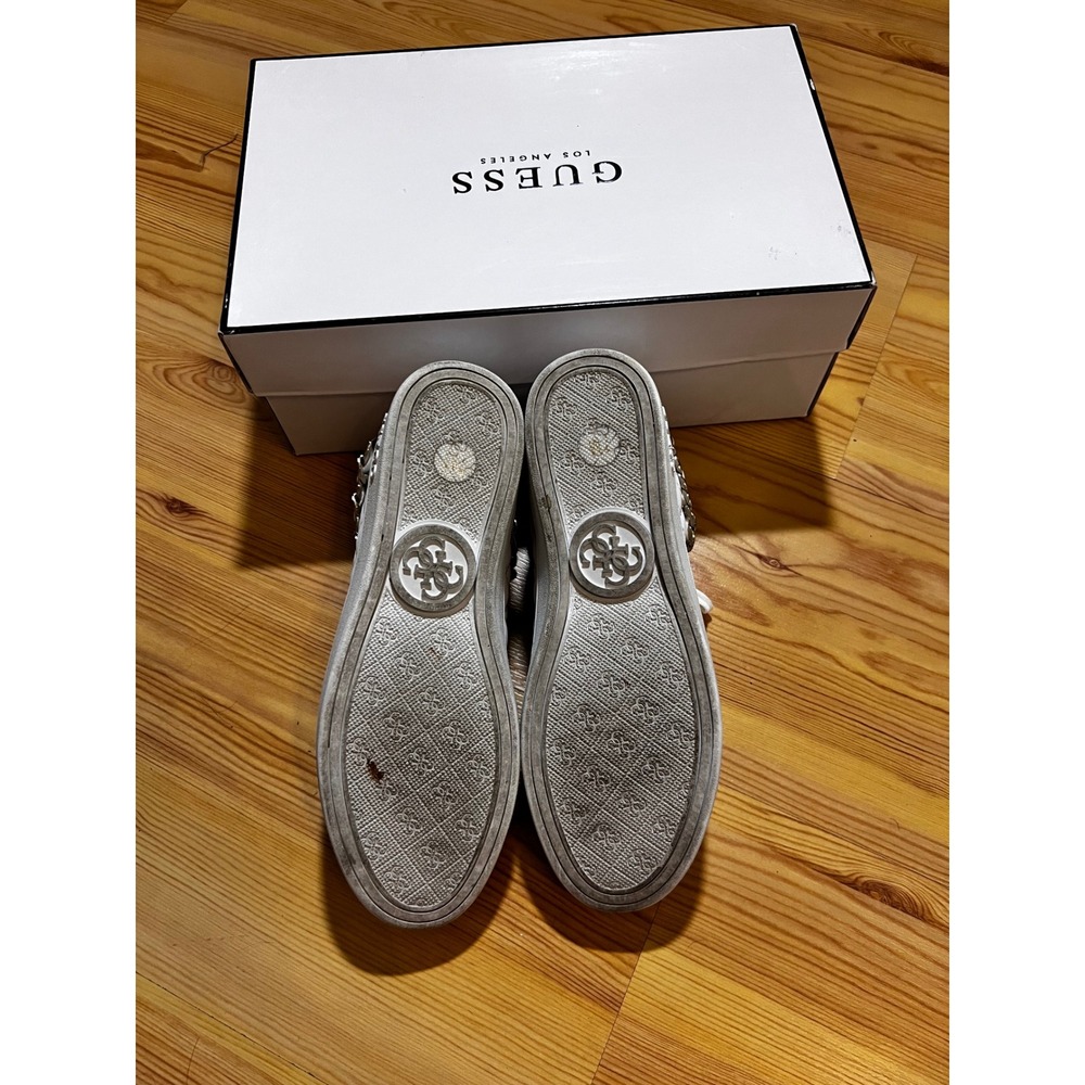 Guess Brisco White Quilted Chain Low Top Sneakers GWBRISCO-SS Womens 7M - Picture 5 of 5